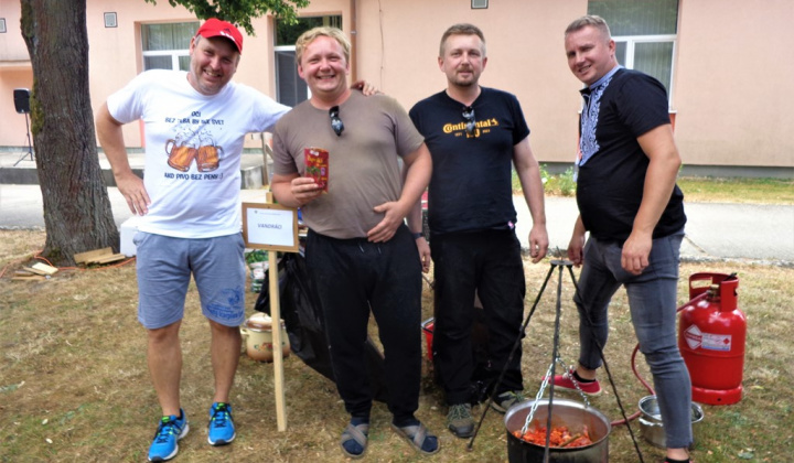 Športový deň pre deti spolu so súťažou vo varení gulášu 2022