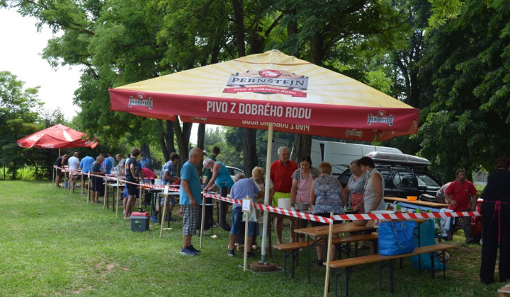 Športový deň pre deti spolu so súťažou vo varení gulášu 2021