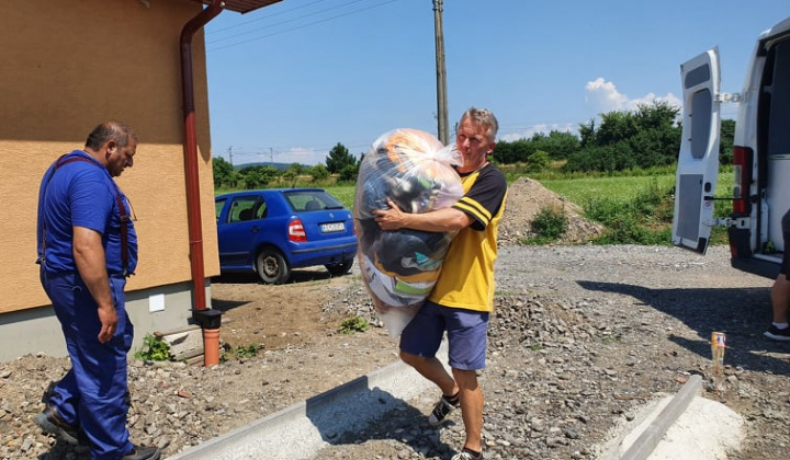 PODALI SME POMOCNÚ RUKU