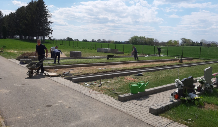 Aktuality / Svojpomocne zrealizované úpravy v obci - foto