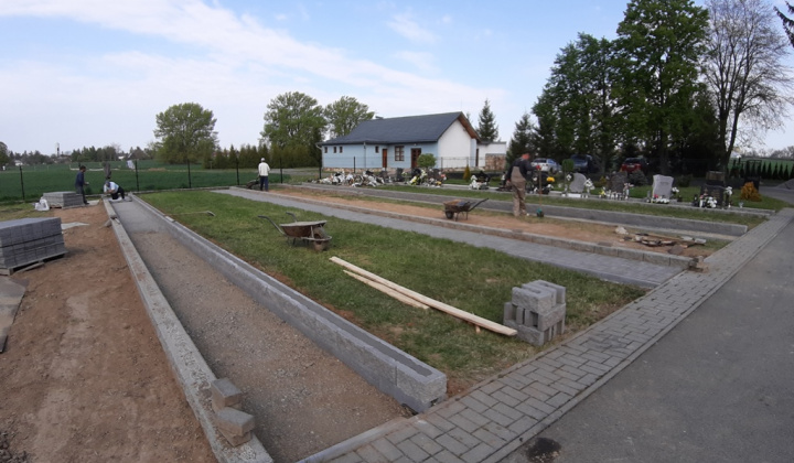 Aktuality / Svojpomocne zrealizované úpravy v obci - foto