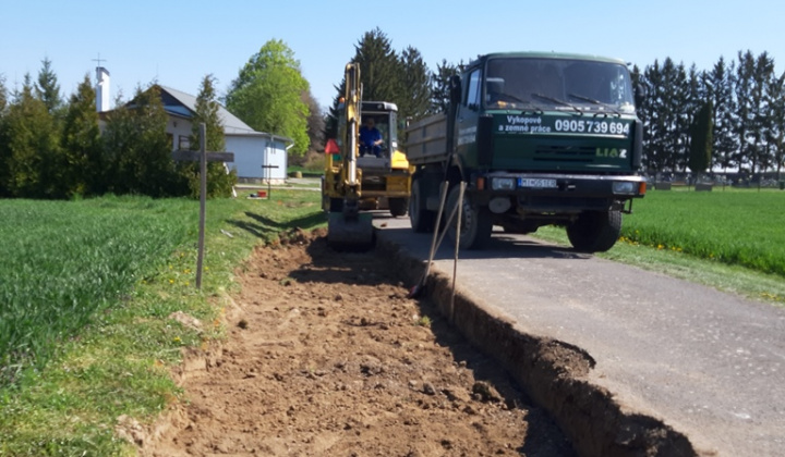 Aktuality / Svojpomocne zrealizované úpravy v obci - foto