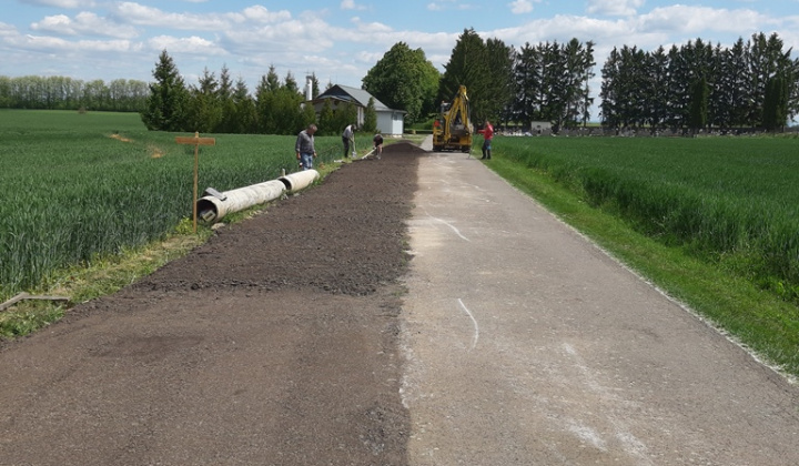 Aktuality / Svojpomocne zrealizované úpravy v obci - foto