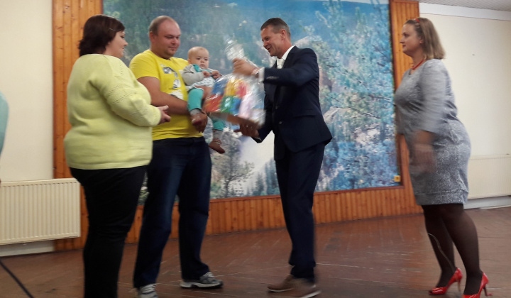Úcta k starším a Privítanie nových malých občanov 2016